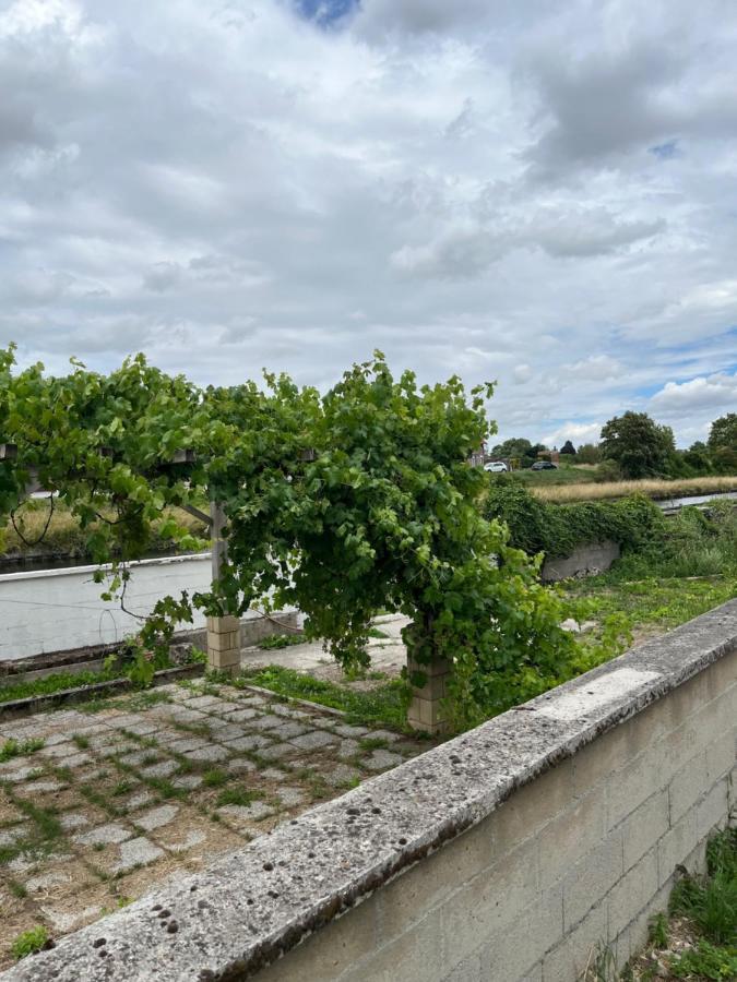 Superbe Appartement Au Bord Du Canal De St Quentin Saint-Quentin  Zewnętrze zdjęcie